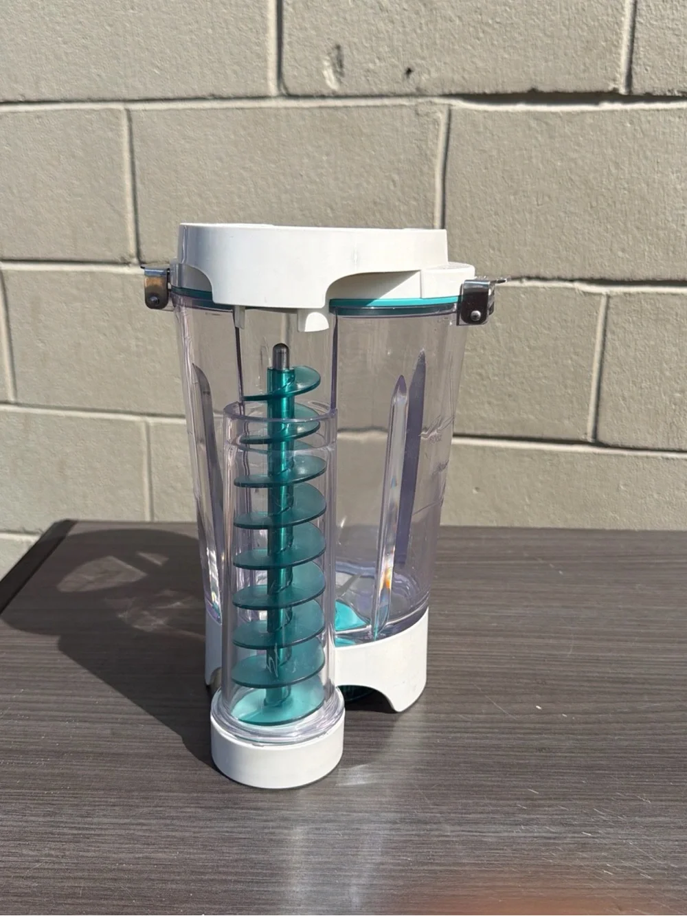 Margaritaville Bali Frozen Concoction Maker 60oz Drink Mixer Gray Smoothies